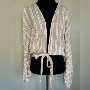 Hem & Thread Size Large, Front Tie, Crop